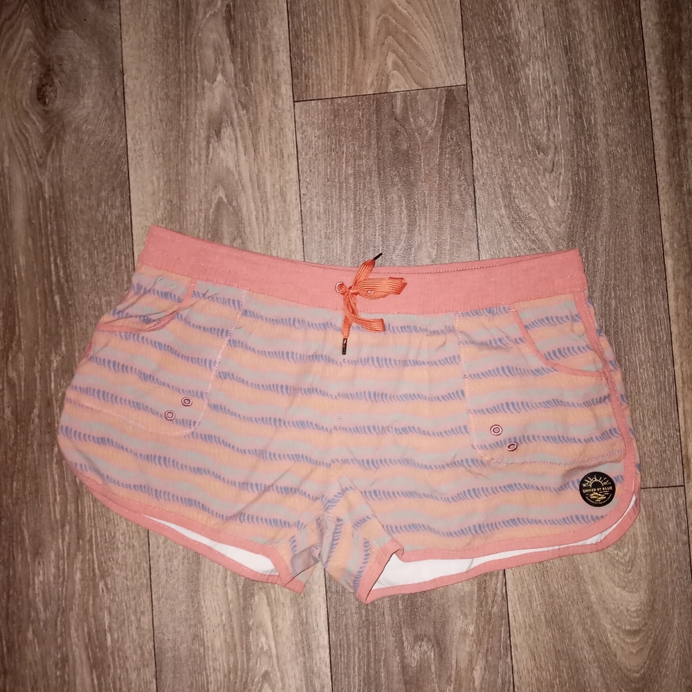 United by Blu orange pull on shorts size large New designer shorts